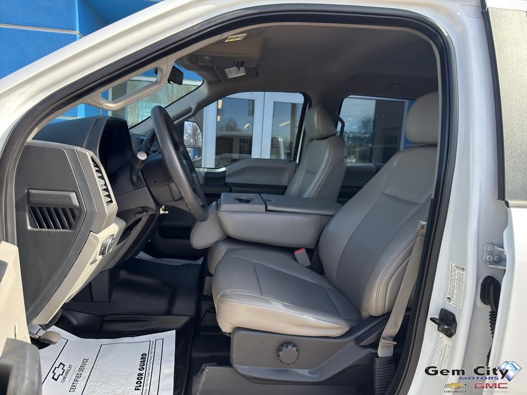 2017 Ford Super Duty F-350 SRW Platinum