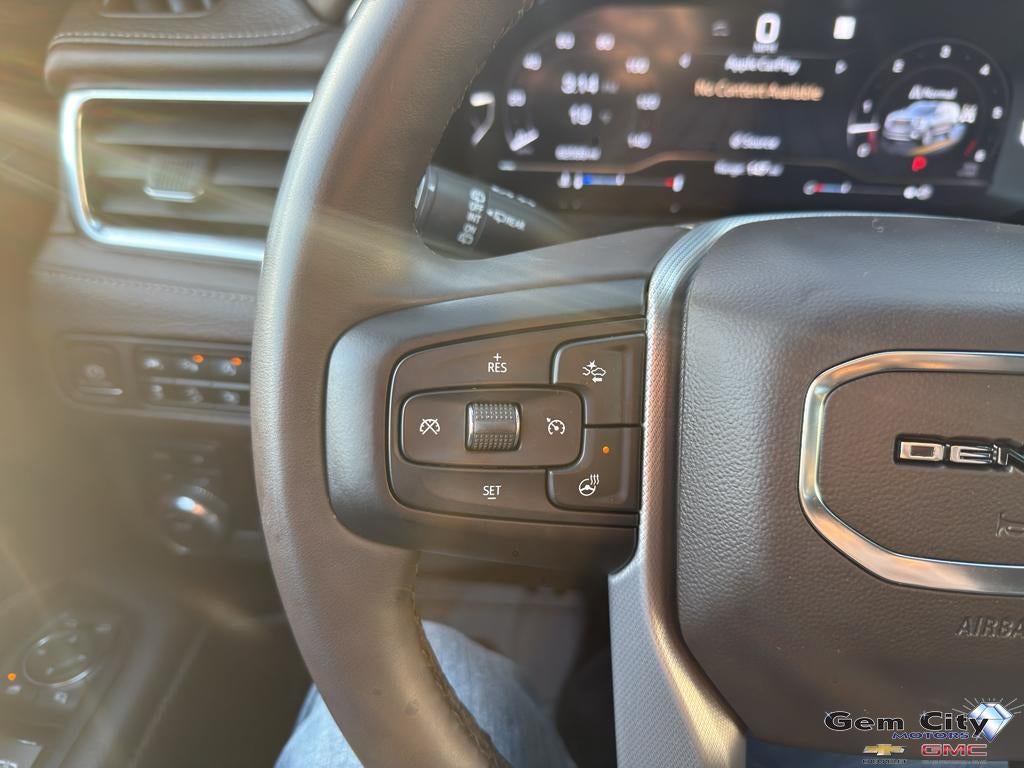 2023 GMC Yukon XL Denali