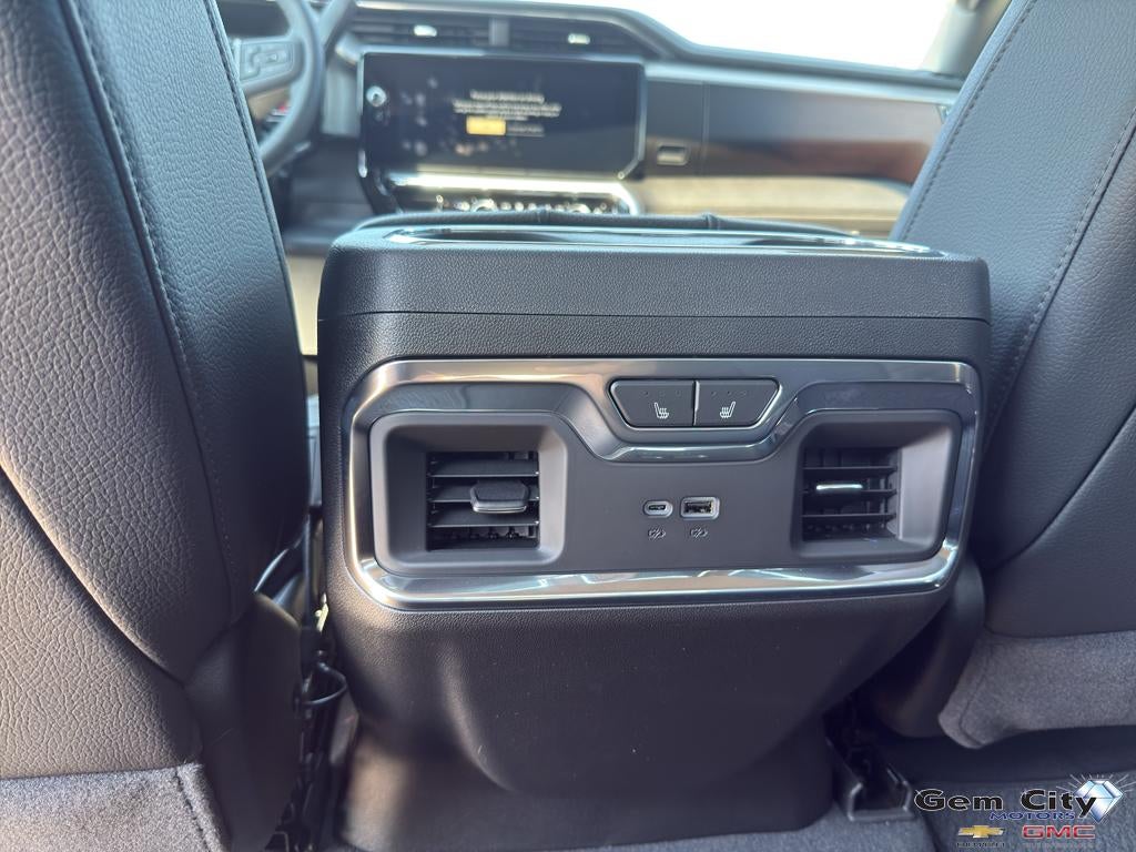 2025 GMC Sierra 2500 HD Denali