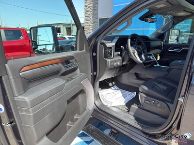 2025 GMC Sierra 2500 HD Denali