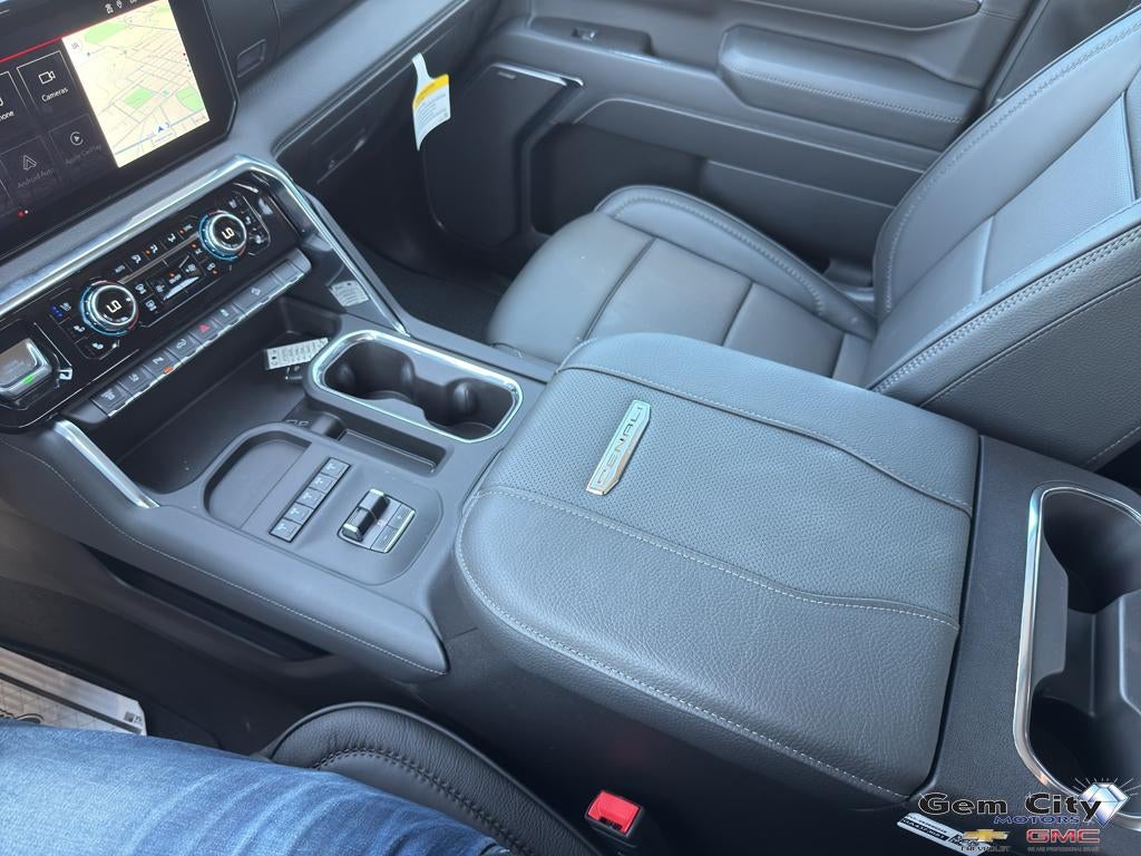 2025 GMC Sierra 2500 HD Denali