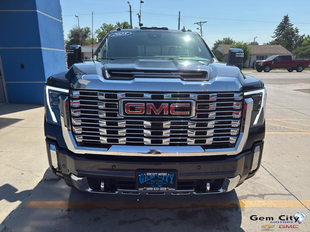 2025 GMC Sierra 2500 HD Denali