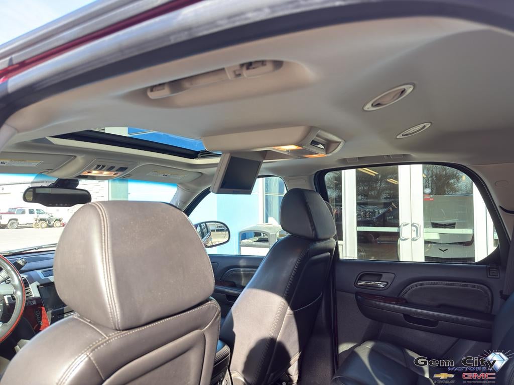 2009 Cadillac Escalade Base