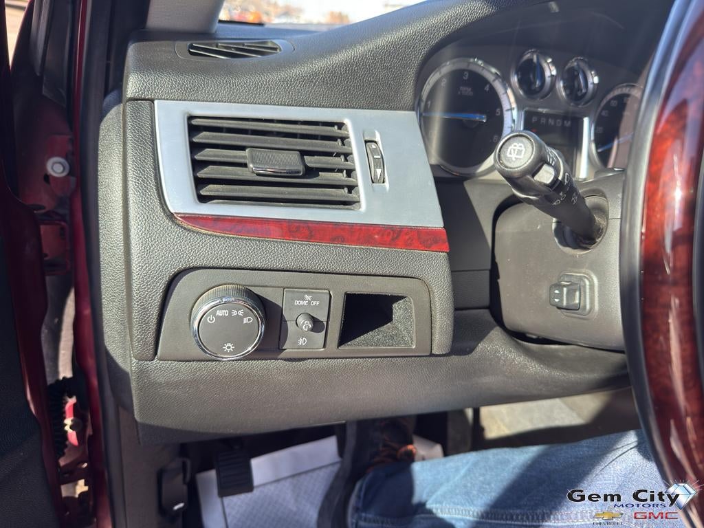 2009 Cadillac Escalade Base