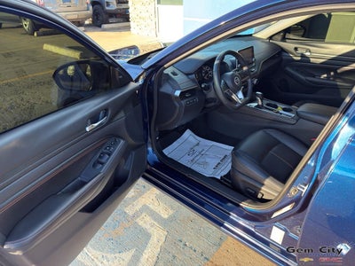 2022 Nissan Altima 2.5 SR