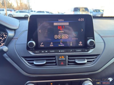 2022 Nissan Altima 2.5 SR