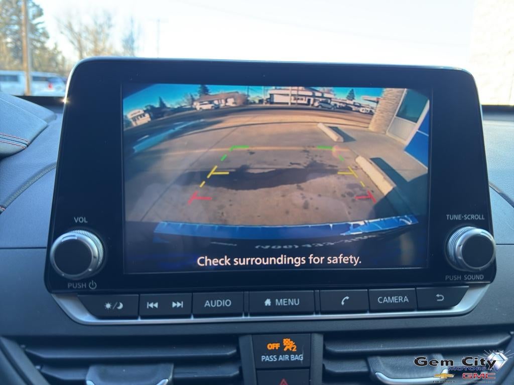 2022 Nissan Altima 2.5 SR