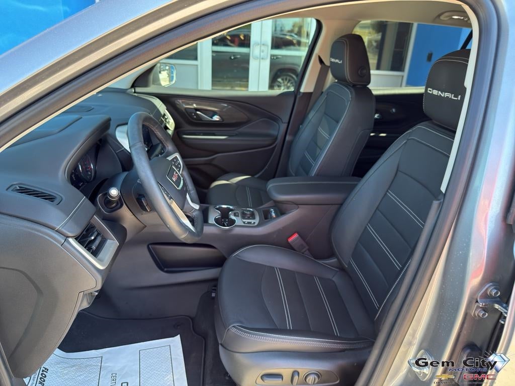 2023 GMC Terrain Denali