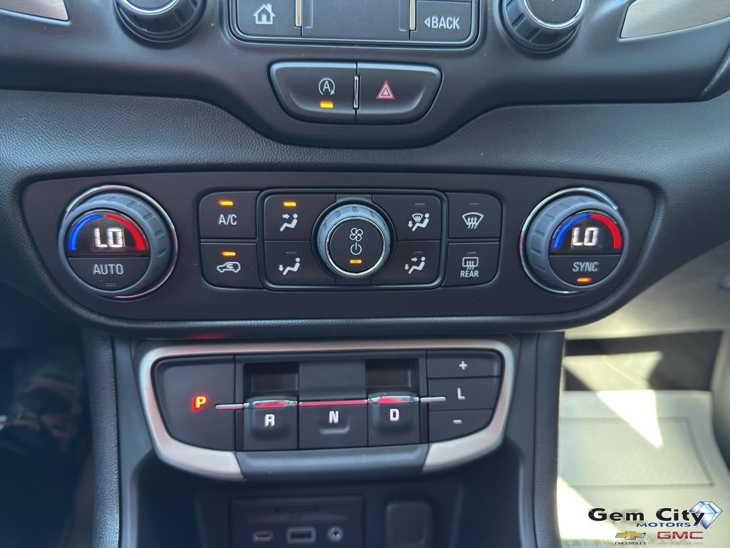 2023 GMC Terrain Denali