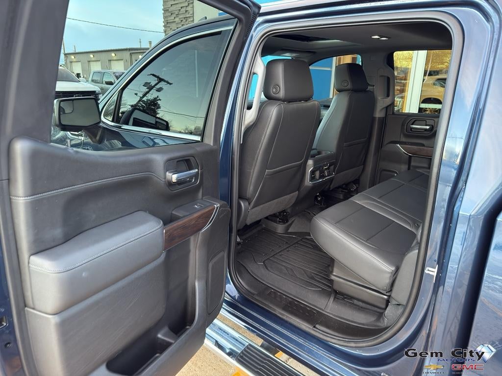 2021 GMC Sierra 1500 SLT