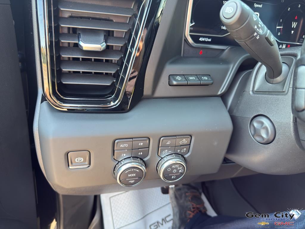 2024 GMC Sierra 1500 AT4