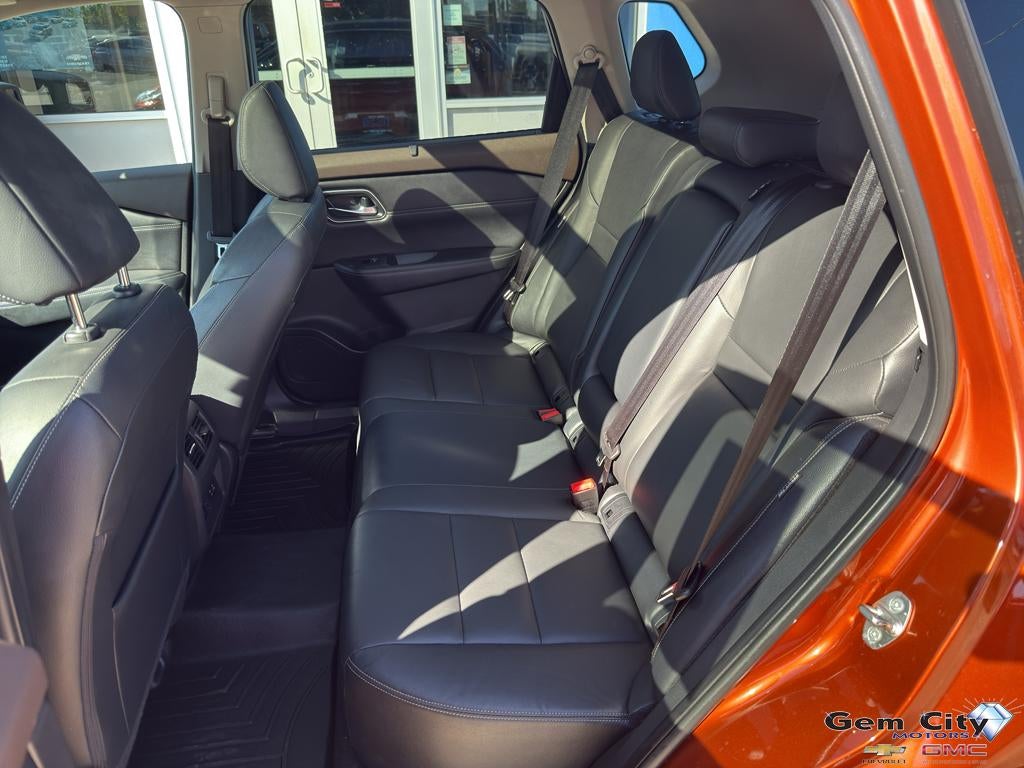 2021 Nissan Rogue SL