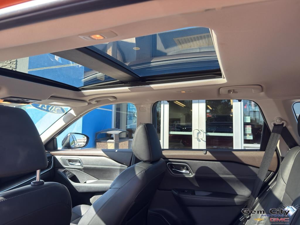 2021 Nissan Rogue SL