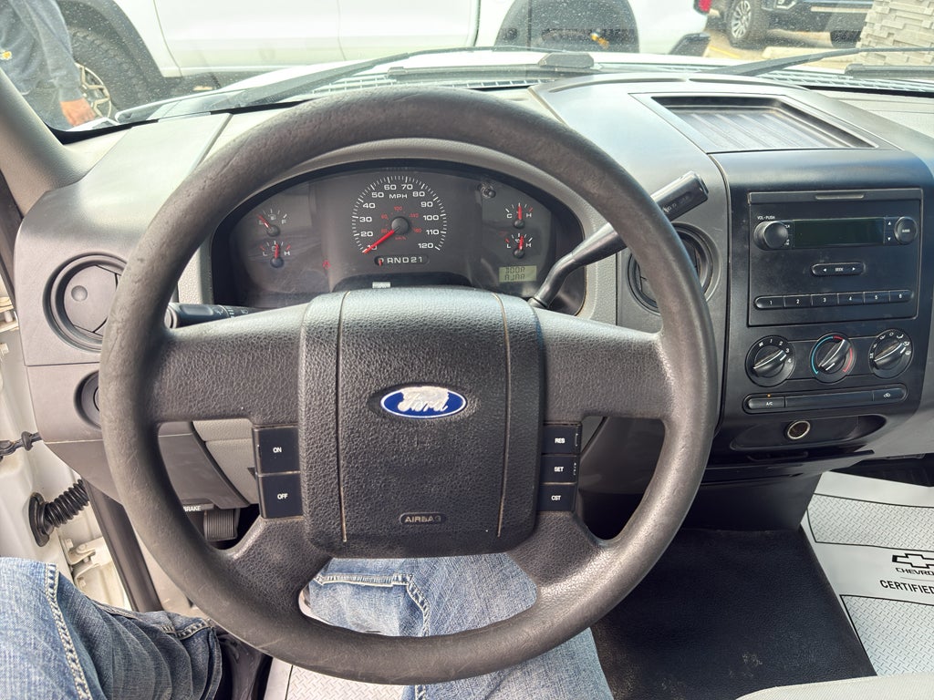 2005 Ford F-150 XL