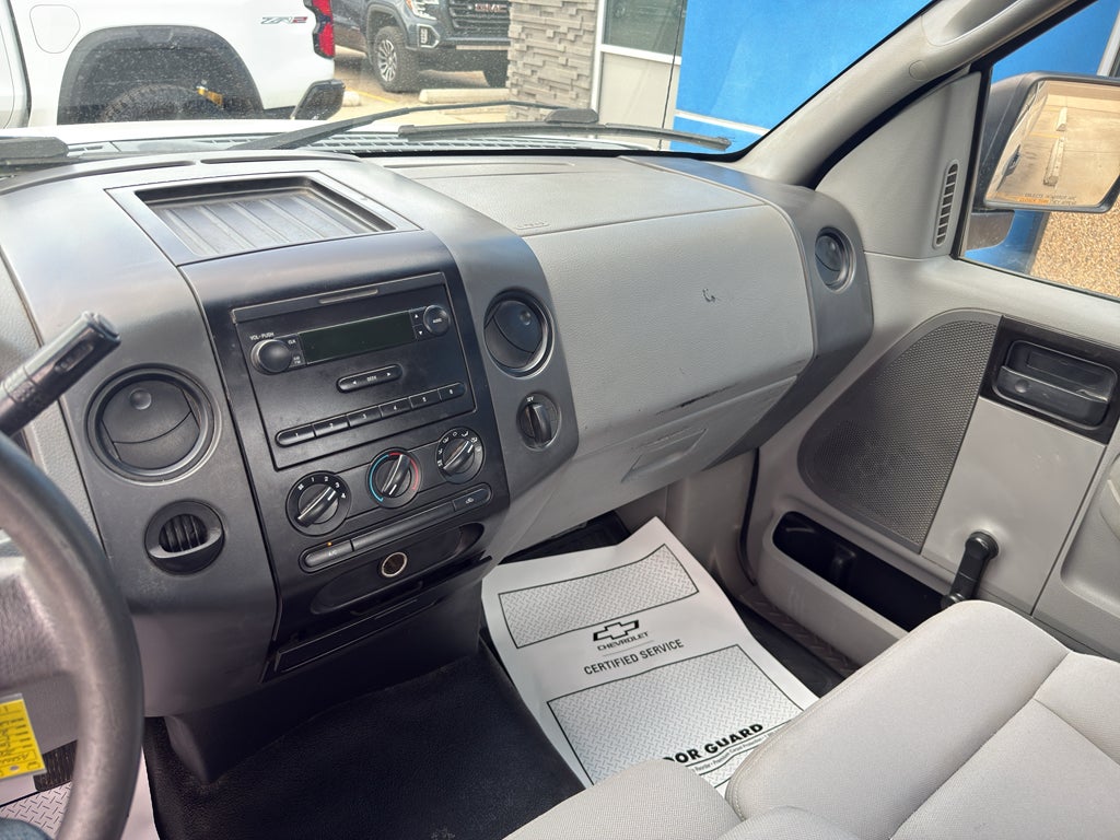 2005 Ford F-150 XL