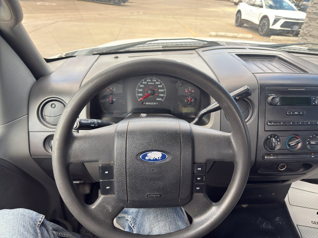 2005 Ford F-150 XL