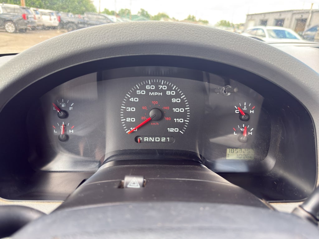 2005 Ford F-150 XL