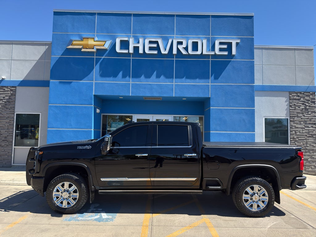 2024 Chevrolet Silverado HD High Country 4WD Crew Cab Standard Box's photo
