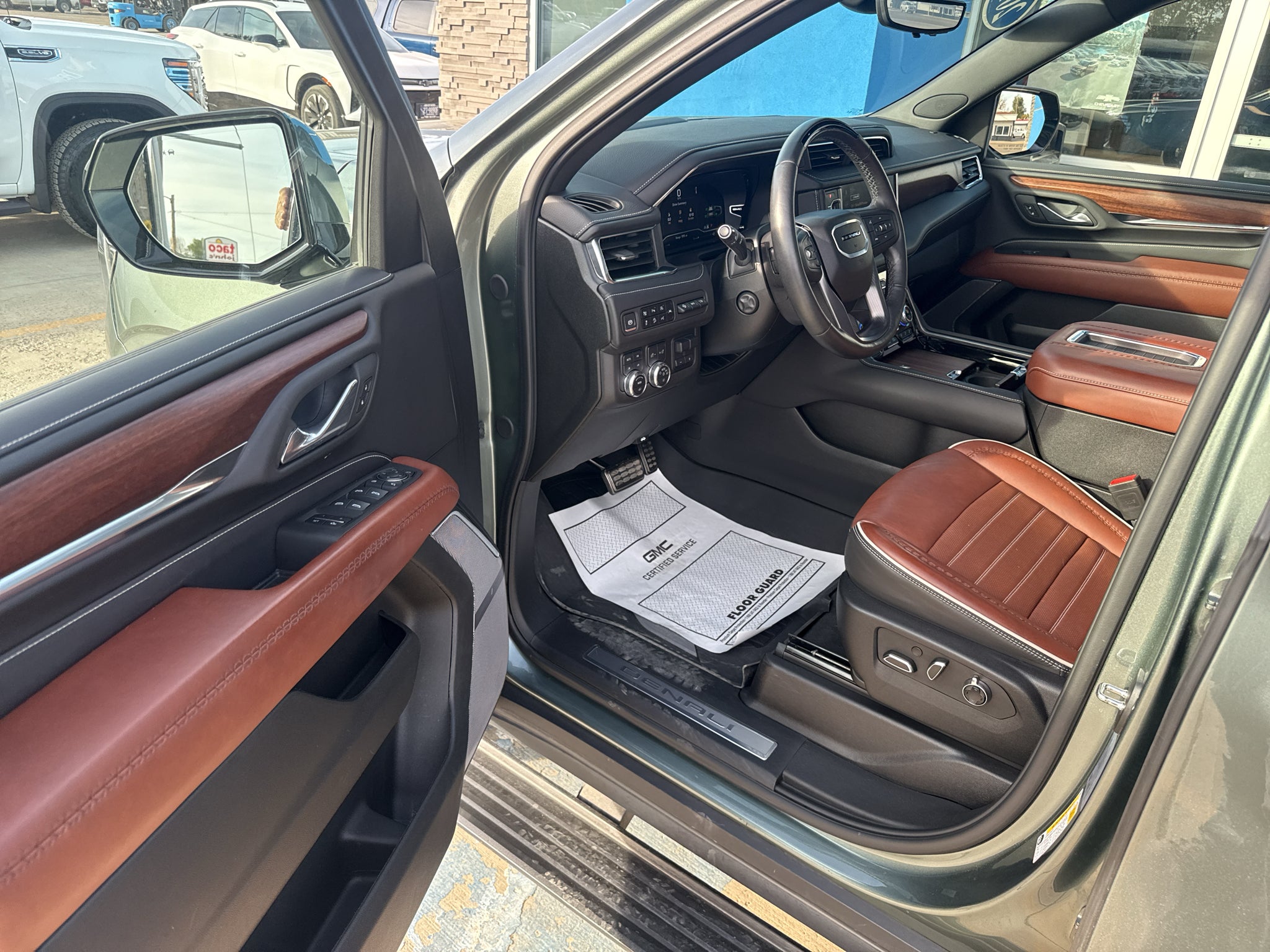 2024 GMC Yukon Denali Ultimate