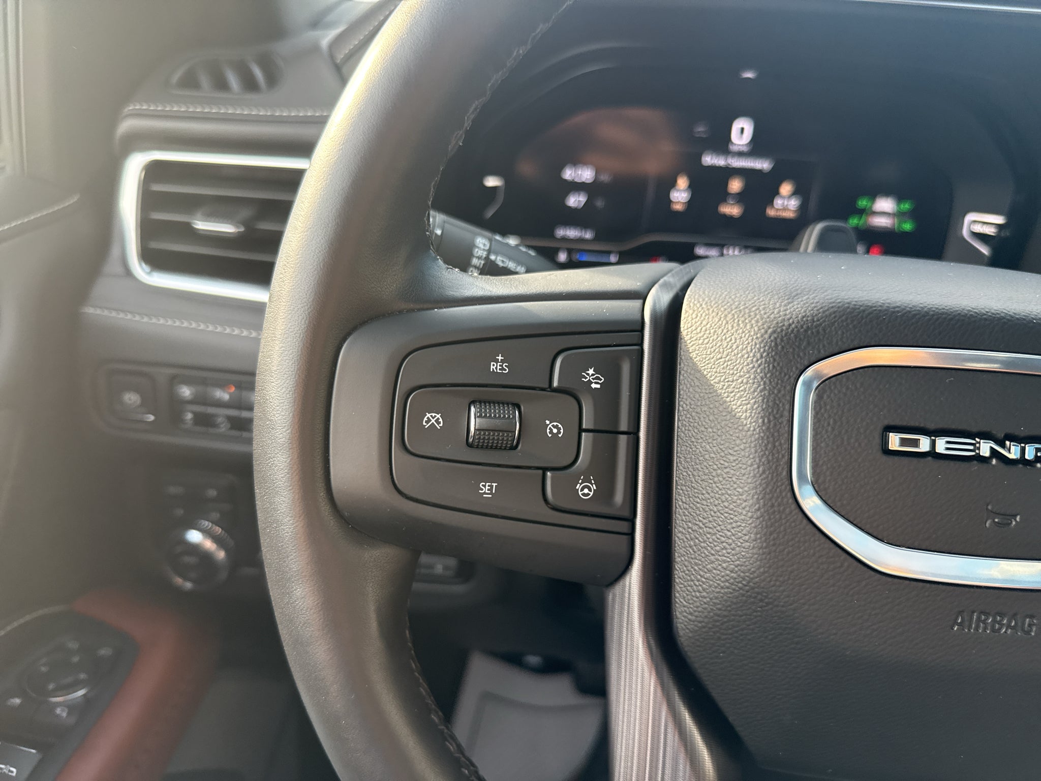 2024 GMC Yukon Denali Ultimate