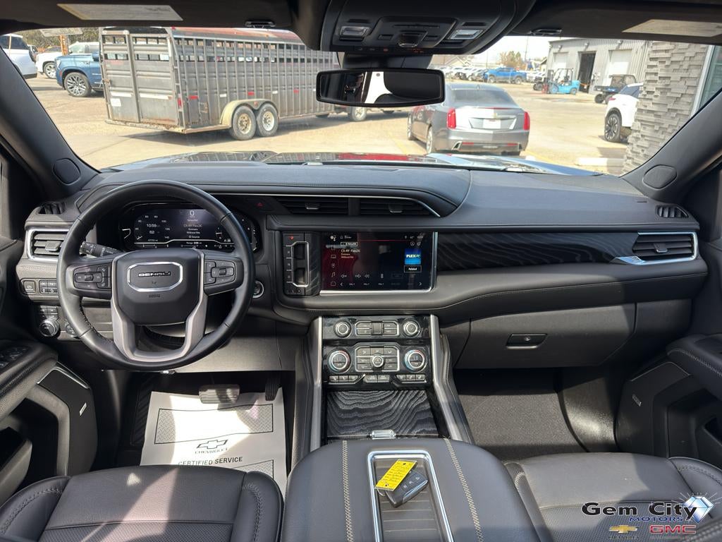 2023 GMC Yukon XL Denali