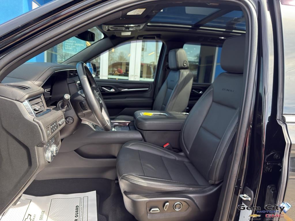 2023 GMC Yukon XL Denali