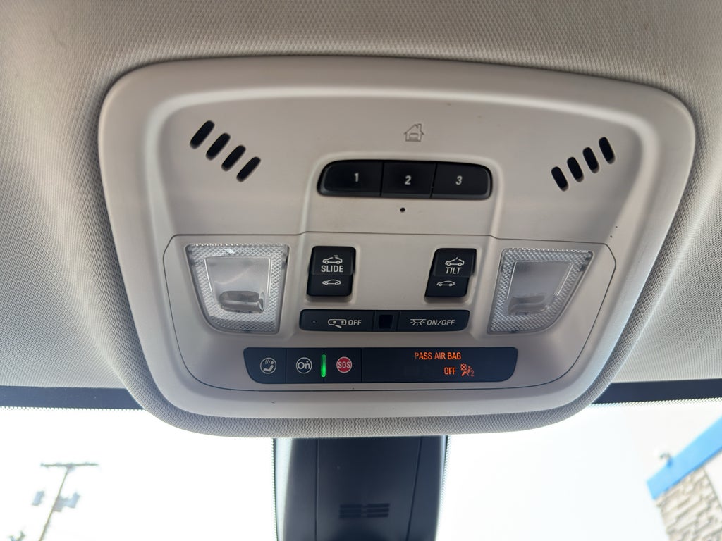 2021 Chevrolet Traverse Premier