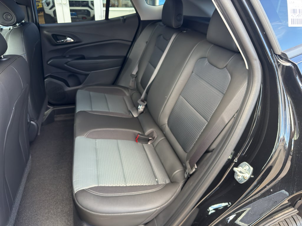 2026 Chevrolet Trax LT - Photo 10